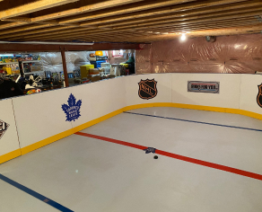 Backyard hockey rinks